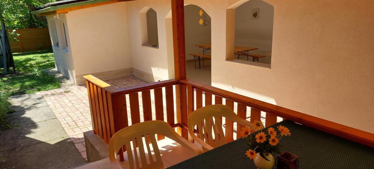 Hostel Zamárdi Zewnętrze zdjęcie